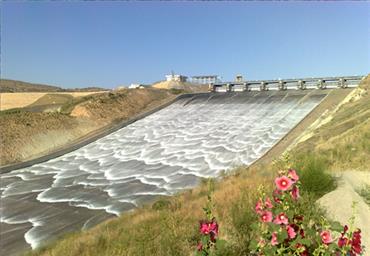 Doosti Dam ( Iran and Turkmenistan border)